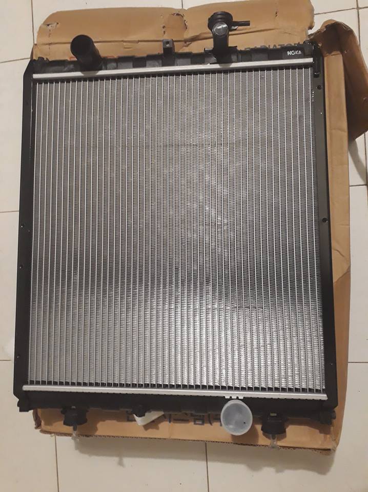 Két nước xe e.county 29 chỗ